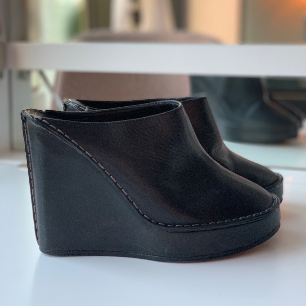 Chloe leather platform slides y2k